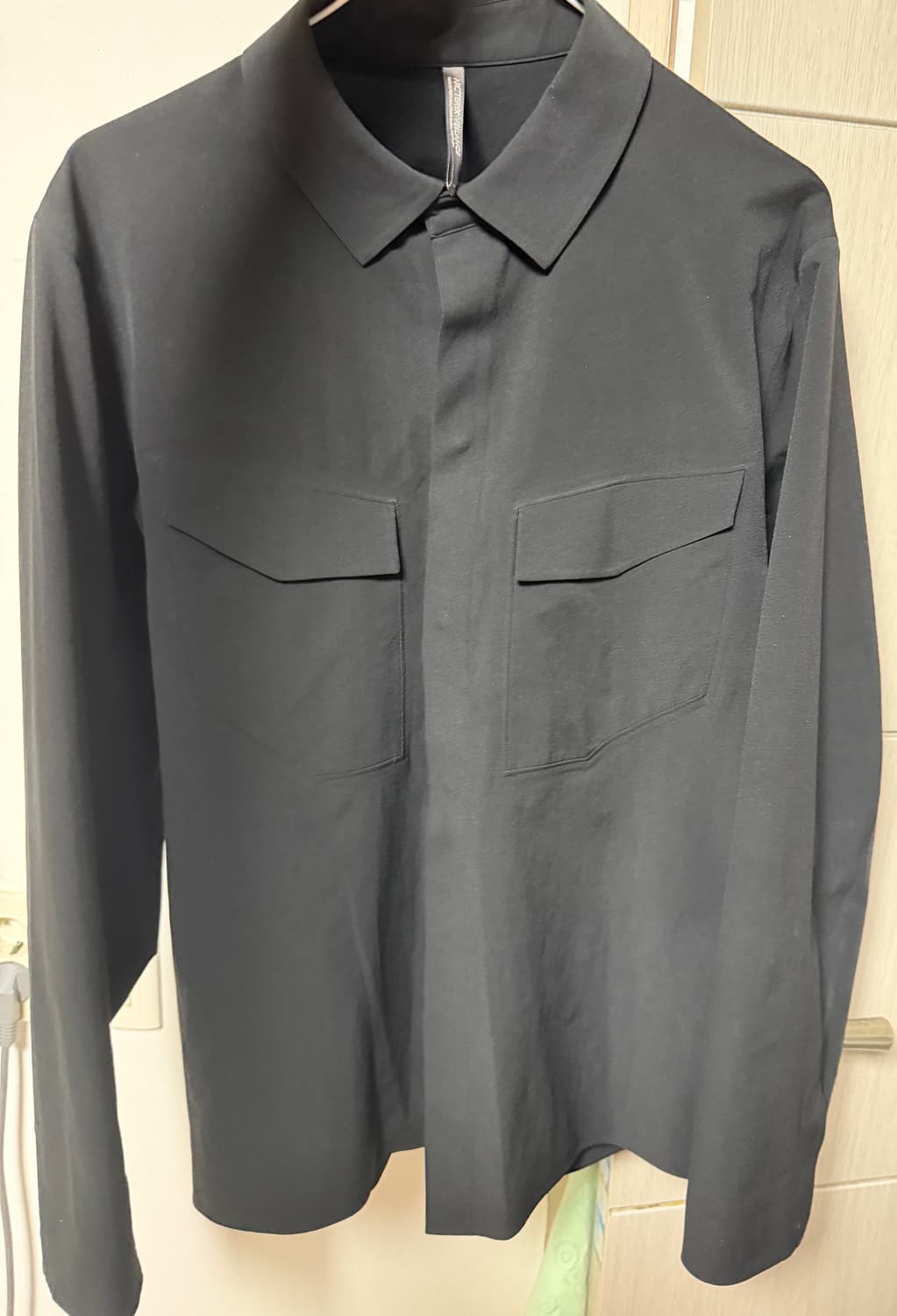 아크테릭스 베일런스 필드 셔츠 ls 블랙 s사이즈 상품이미지1