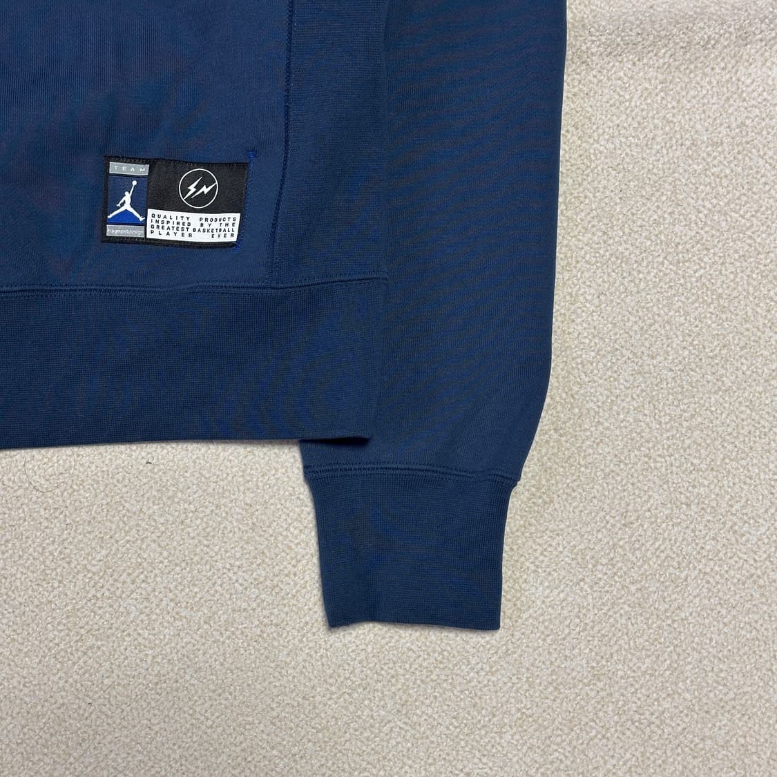 에어조던 X 프라그먼트 크루넥 맨투맨 상품이미지4