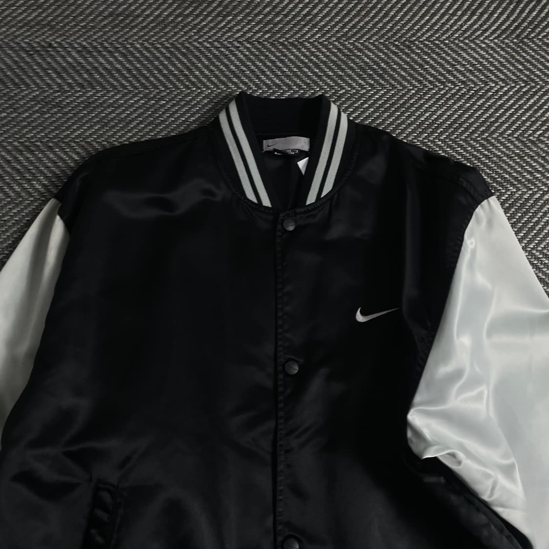 00s 나이키 올드스쿨 박시핏 사틴 바시티 자켓o 3295 상품이미지5