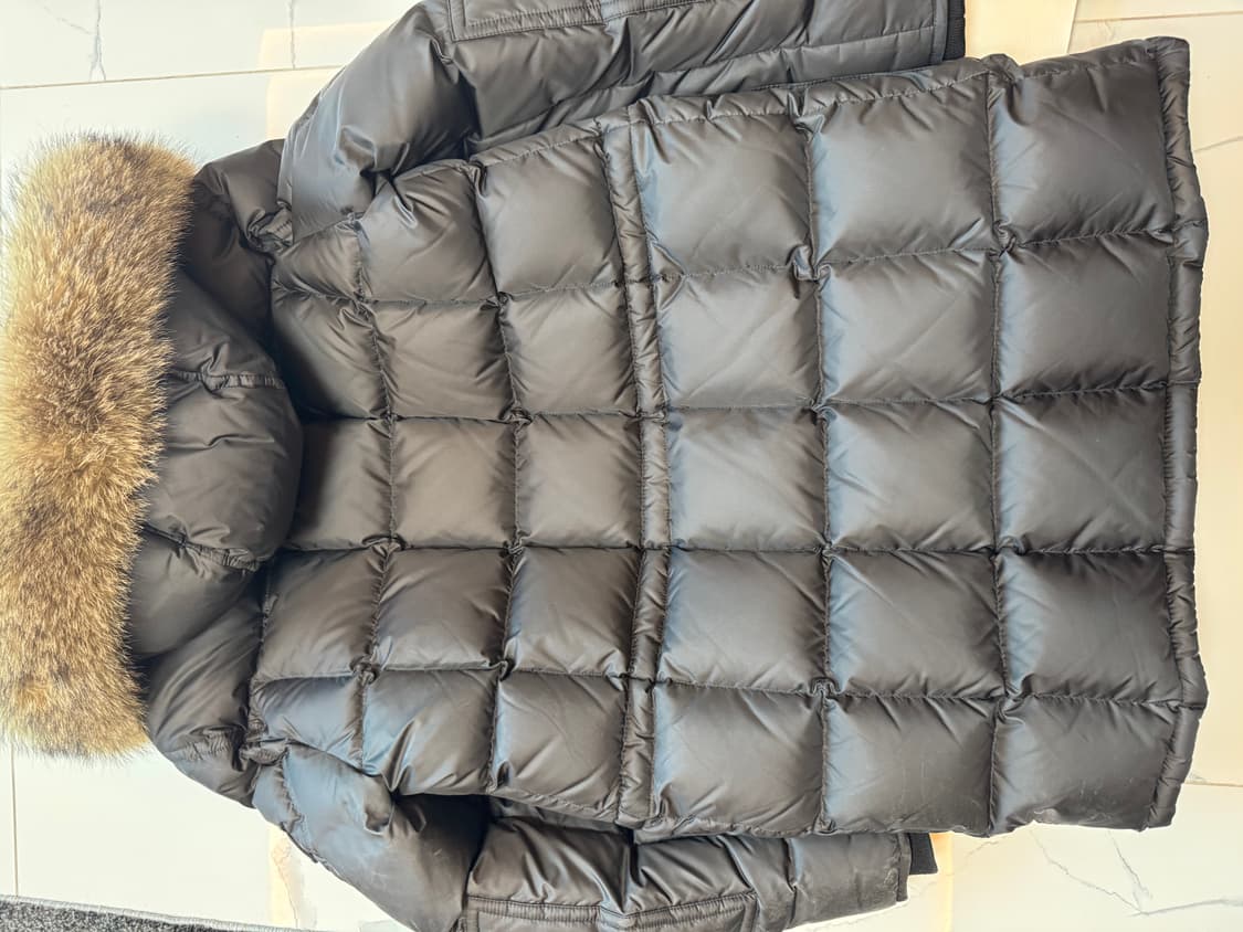 몽클레어 아프톤 패딩판매합니다(2사이즈) 상품이미지4