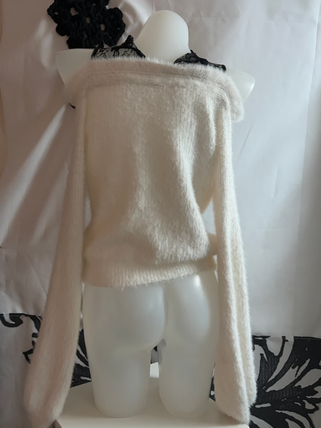 • White off-shoulder heart zipper cardig 상품이미지6