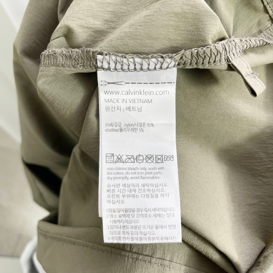 F2 캘빈클라인 카키 나일론 우븐 긴팔 티셔츠 XL사이즈 상품이미지5