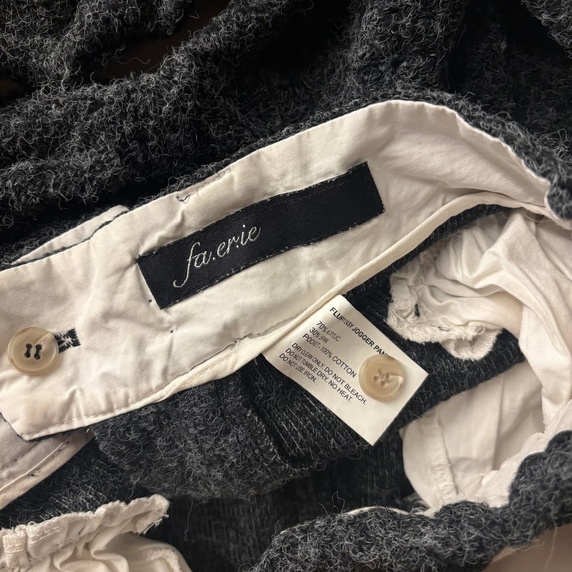 Shop Faerie 샵 페어리 플러피 이지 조거팬츠 블랙 상품이미지2