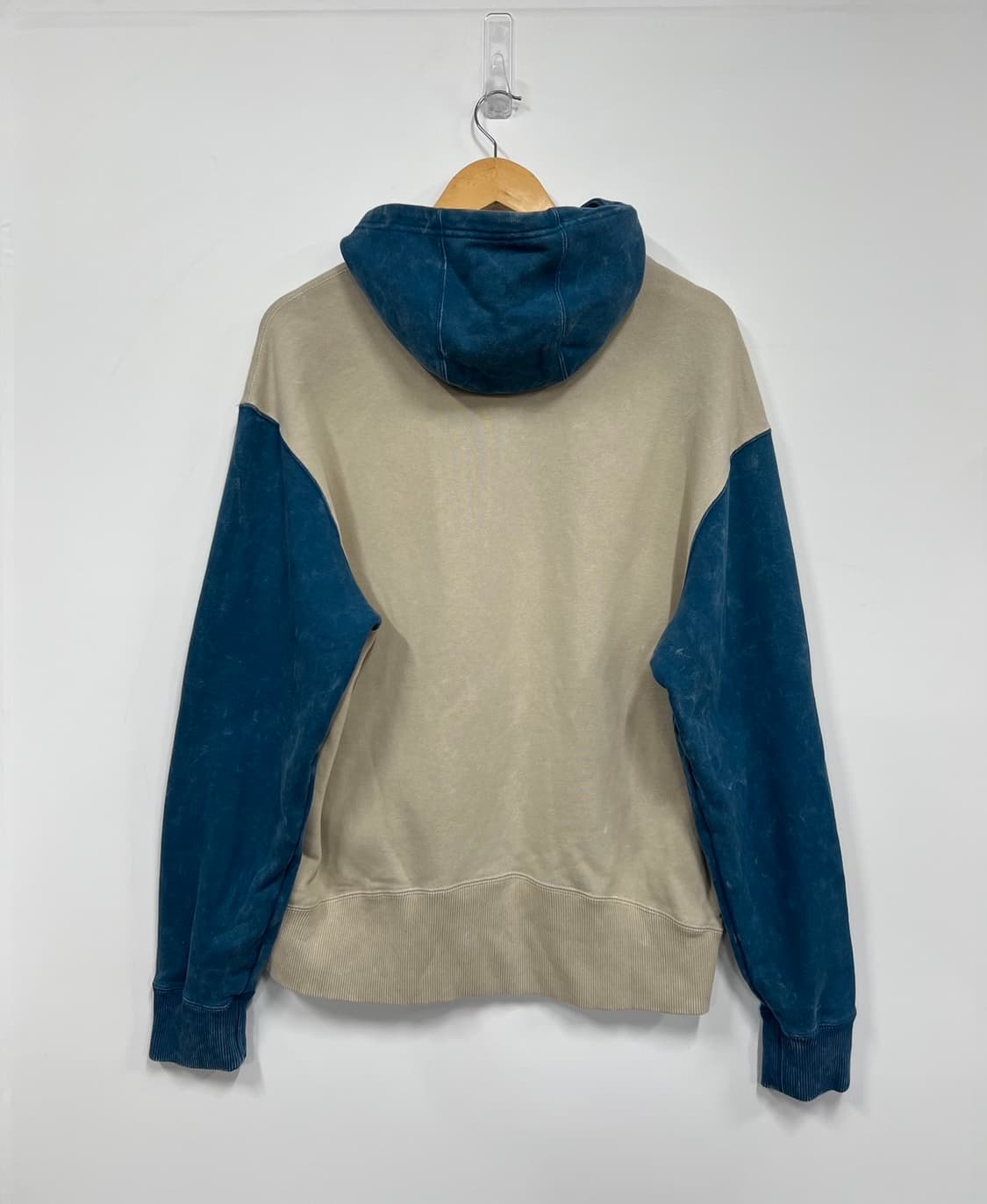 푸마 퍽스앤미니 P.A.M 워싱 프린팅 풀오버 후드티 상품이미지7