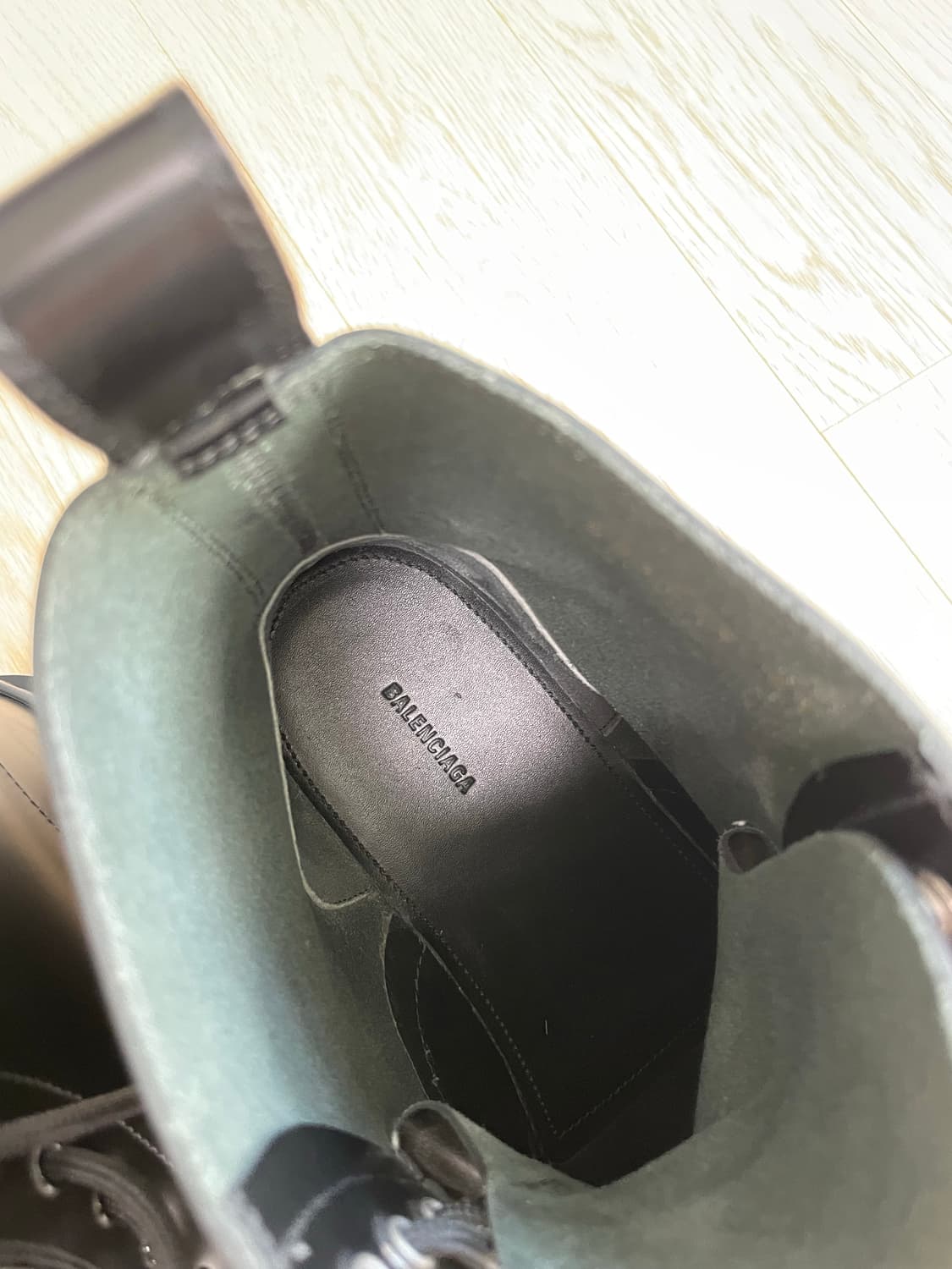 발렌시아가 스트라이크 부츠 41사이즈 팝니다 상품이미지6