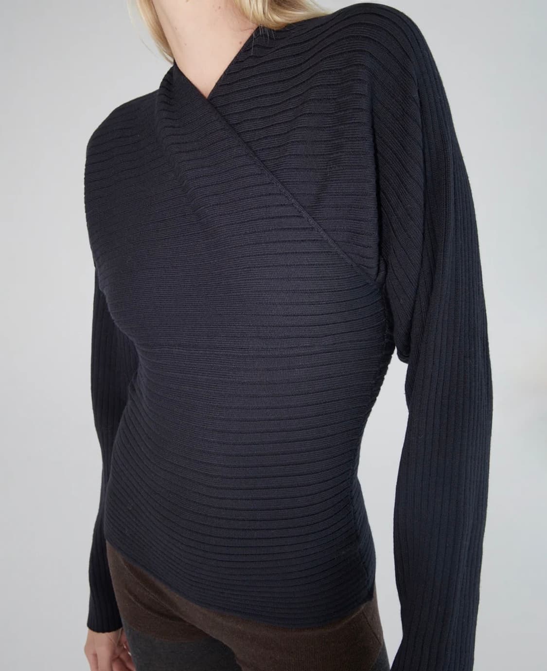 [S,M,L]팔로마울 Polenta 리브 크로스 롱 슬리브리스 탑 상품이미지1