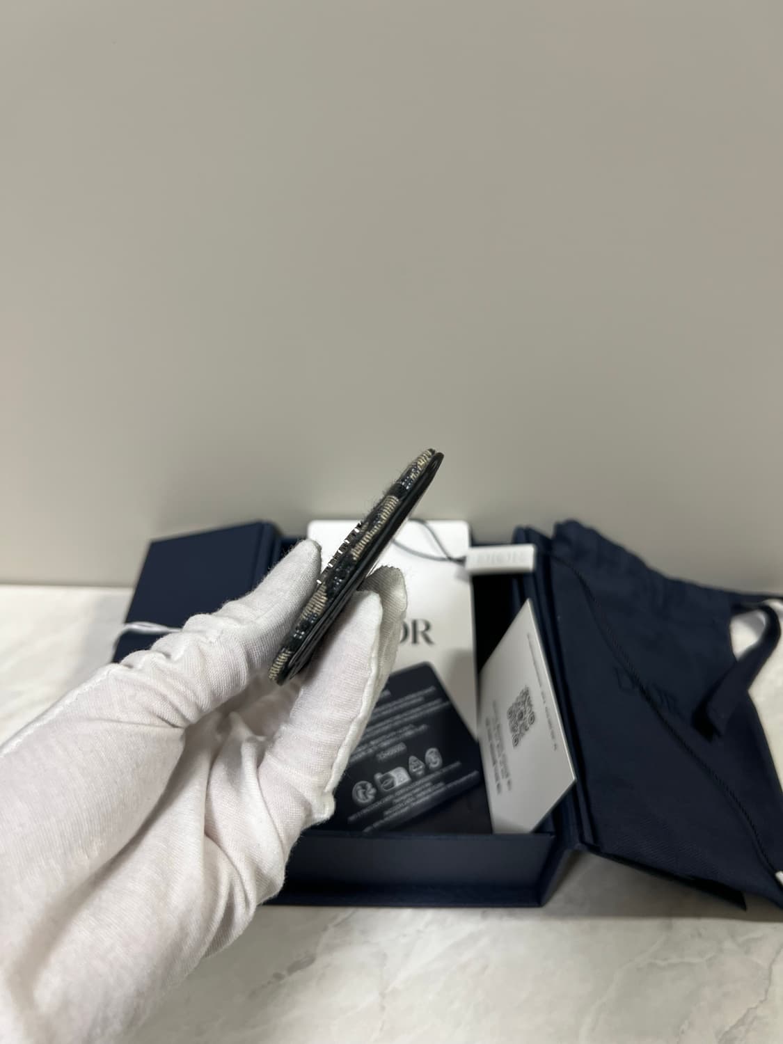 디올 오블리크 맥세이프 카드지갑 상품이미지5