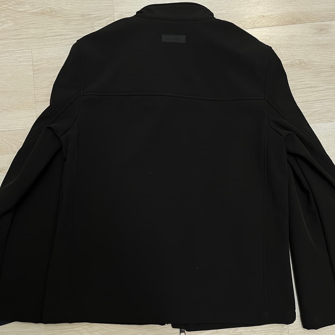 타미힐피거 블랙 소프트쉘 자켓 s사이즈 새상품 상품이미지3