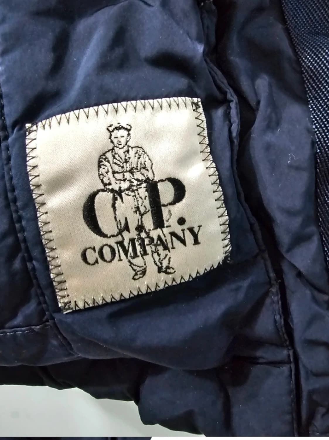 씨피컴퍼니 CP컴퍼니 노르지 고글 후드 패딩 105 상품이미지8