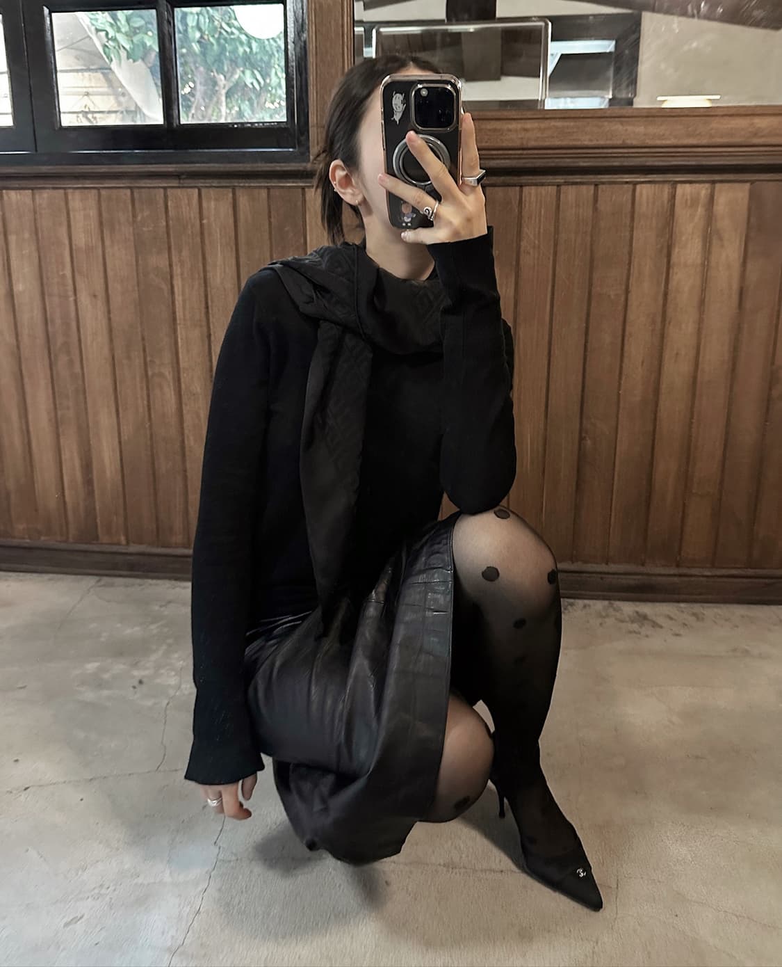 GIVENCHY silk logo scarf 상품이미지1