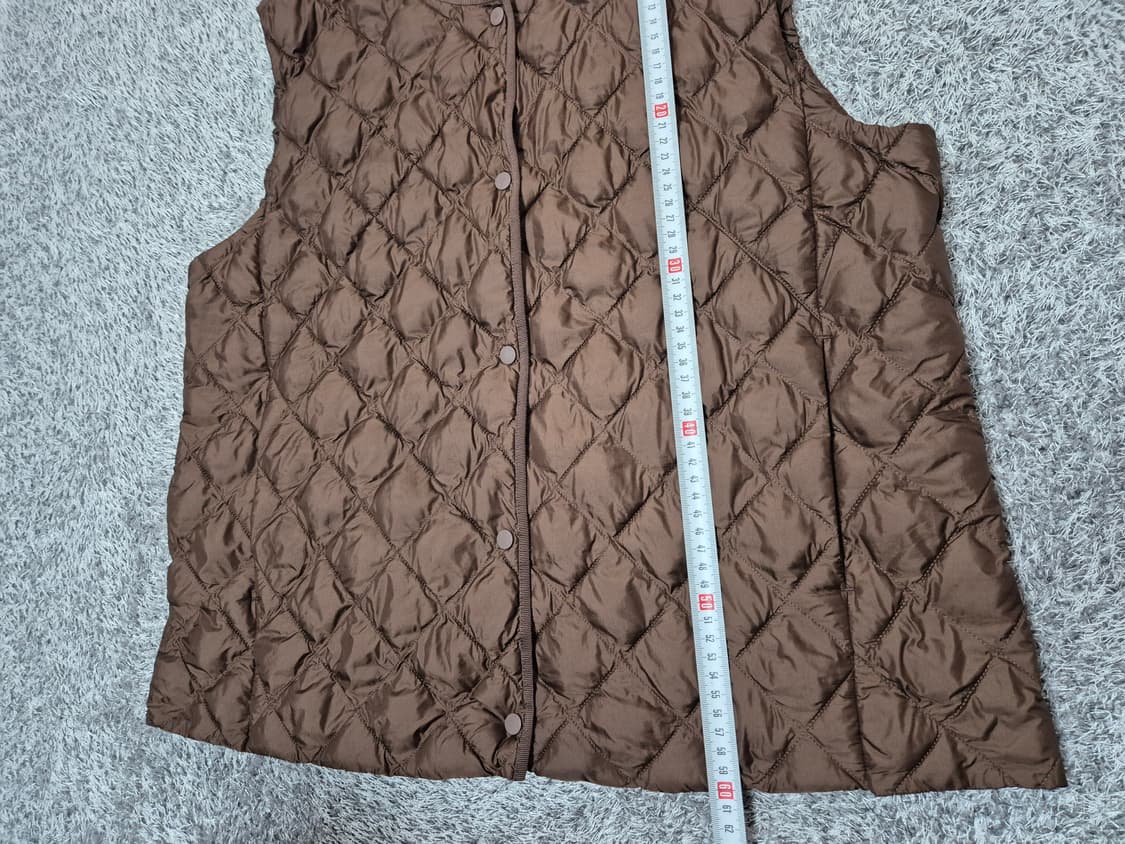 유니클로 여성 경량 패딩조끼 XL 상품이미지9