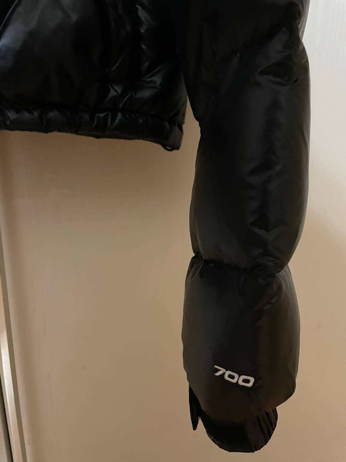 (상태 최상)해외판 노스페이스 여성용 눕시 크롭 숏 패딩 블랙 700 상품이미지10