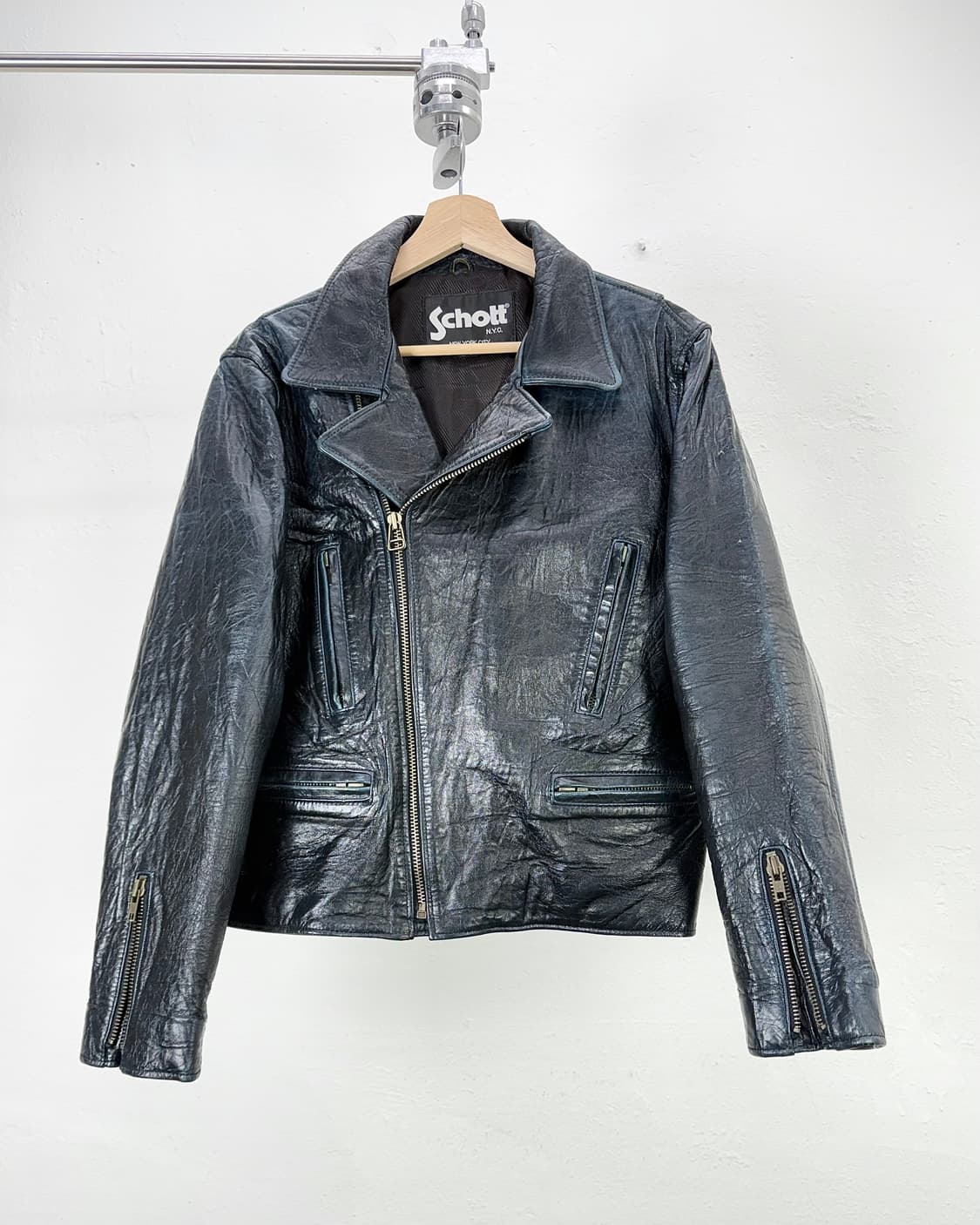 쇼트 블루 왁스 카빙 제뉴윈 레더 라이더 자켓 상품이미지1