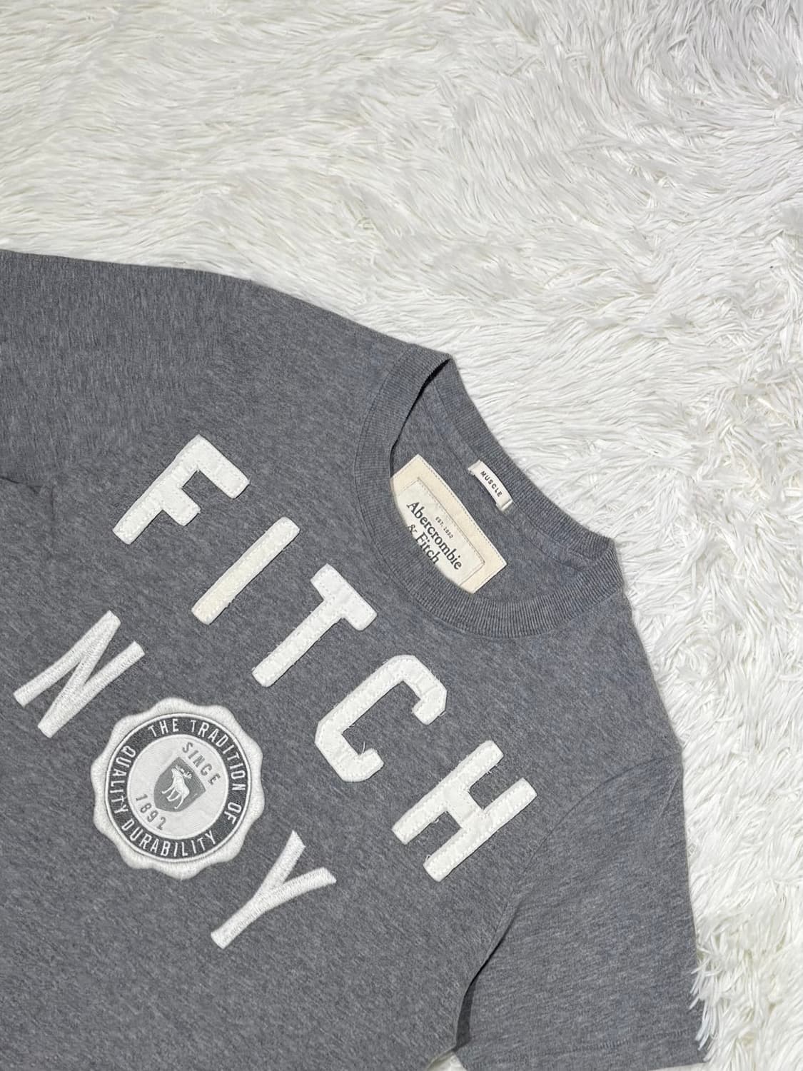 아베크롬비 빅로고 그레이 반팔 상품이미지4