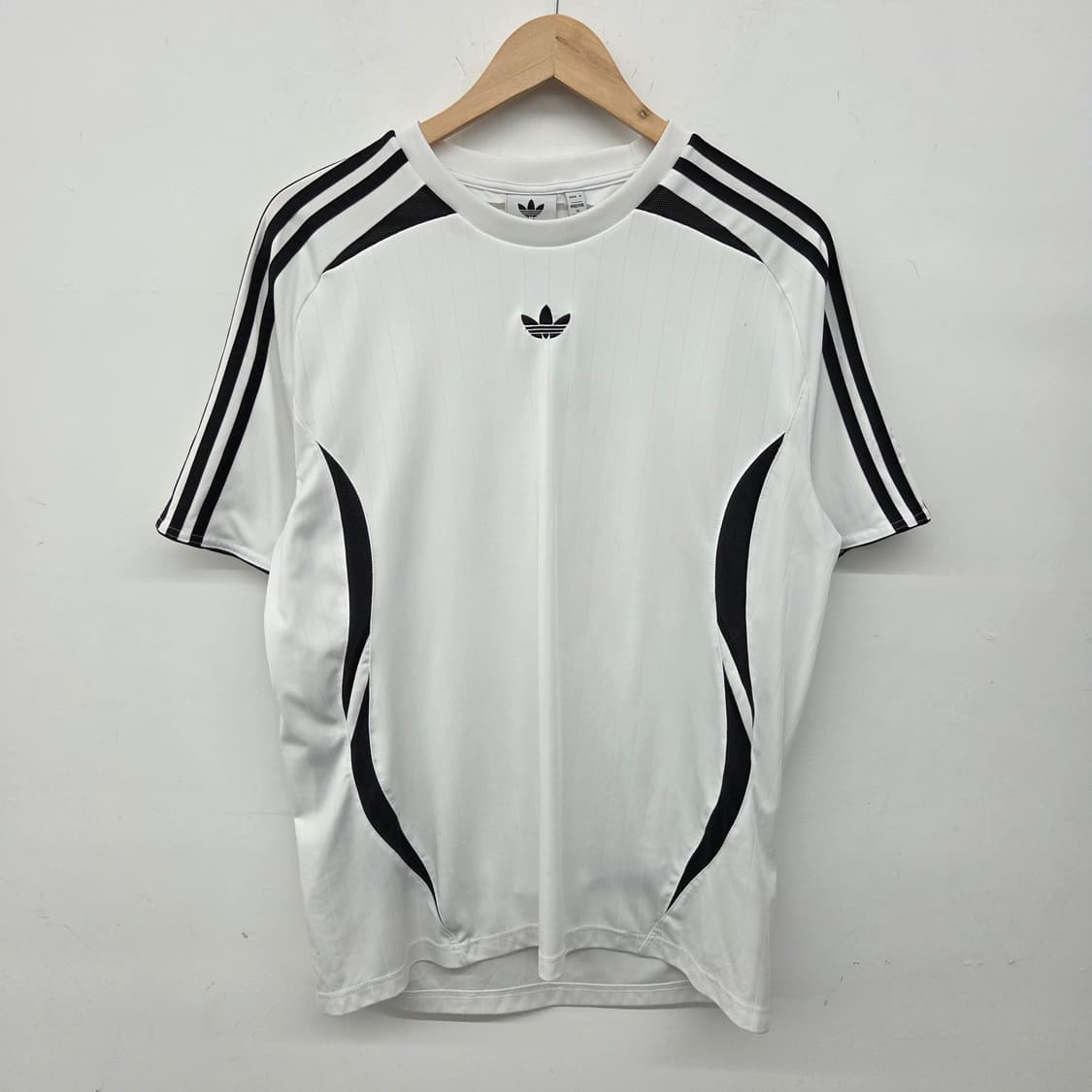 아디다스 삼선 반팔 티셔츠 화이트 남m 상품이미지2