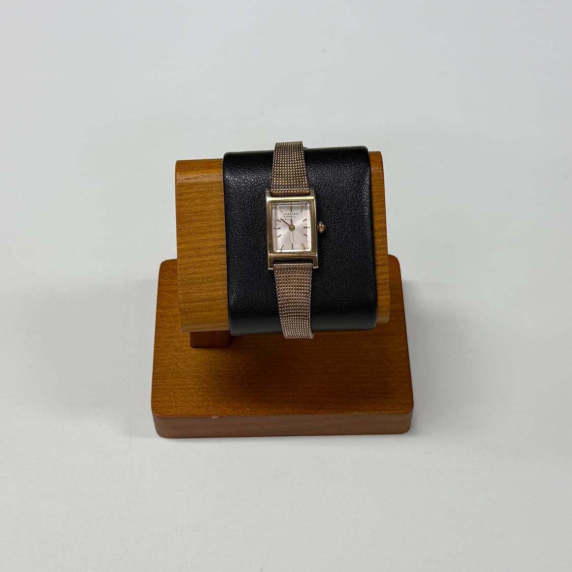 Margaret Howell square watch 상품이미지1