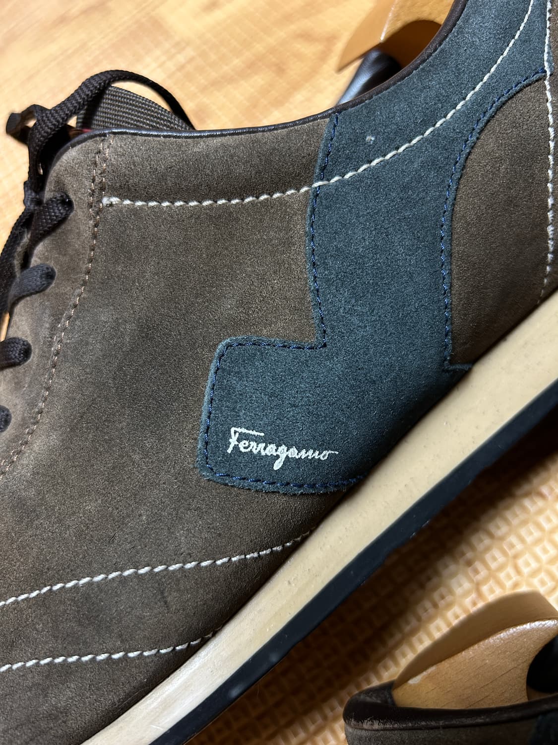 페라가모 스니커즈 상품이미지5