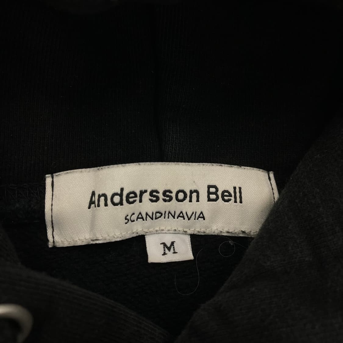 앤더슨벨 빅로고 블랙 후드티 상품이미지4