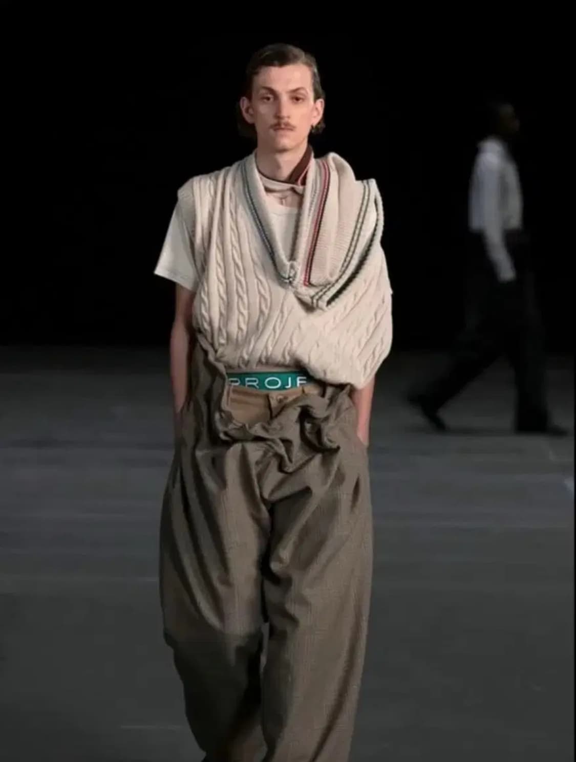 와이프로젝트 니트 베스트 상품이미지1