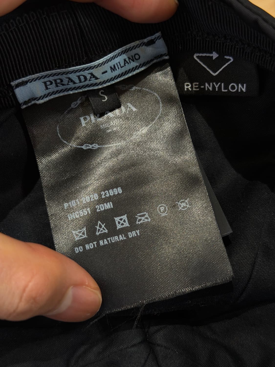 프라다 카스케트 S 블랙 상품이미지4