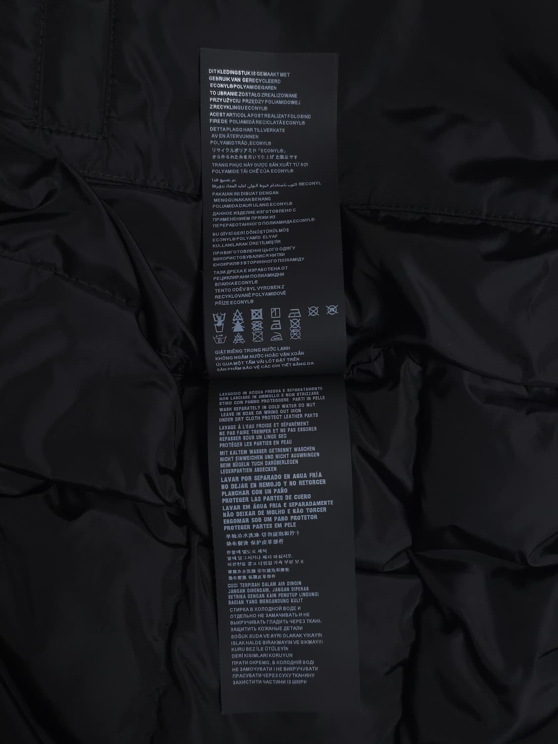 [48] 프라다 리나일론 숏패딩 블랙(SGB112) 상품이미지9