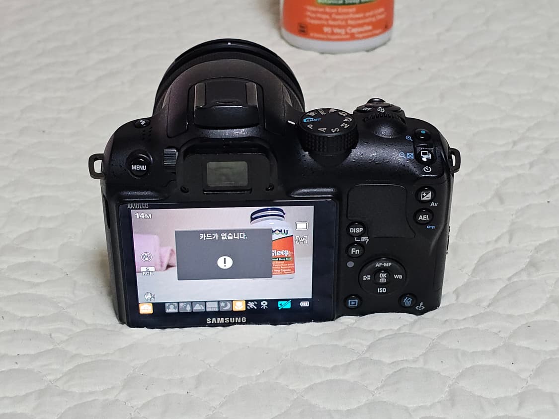 삼성 NX10 카메라와 18-55mm 렌즈 상품이미지6