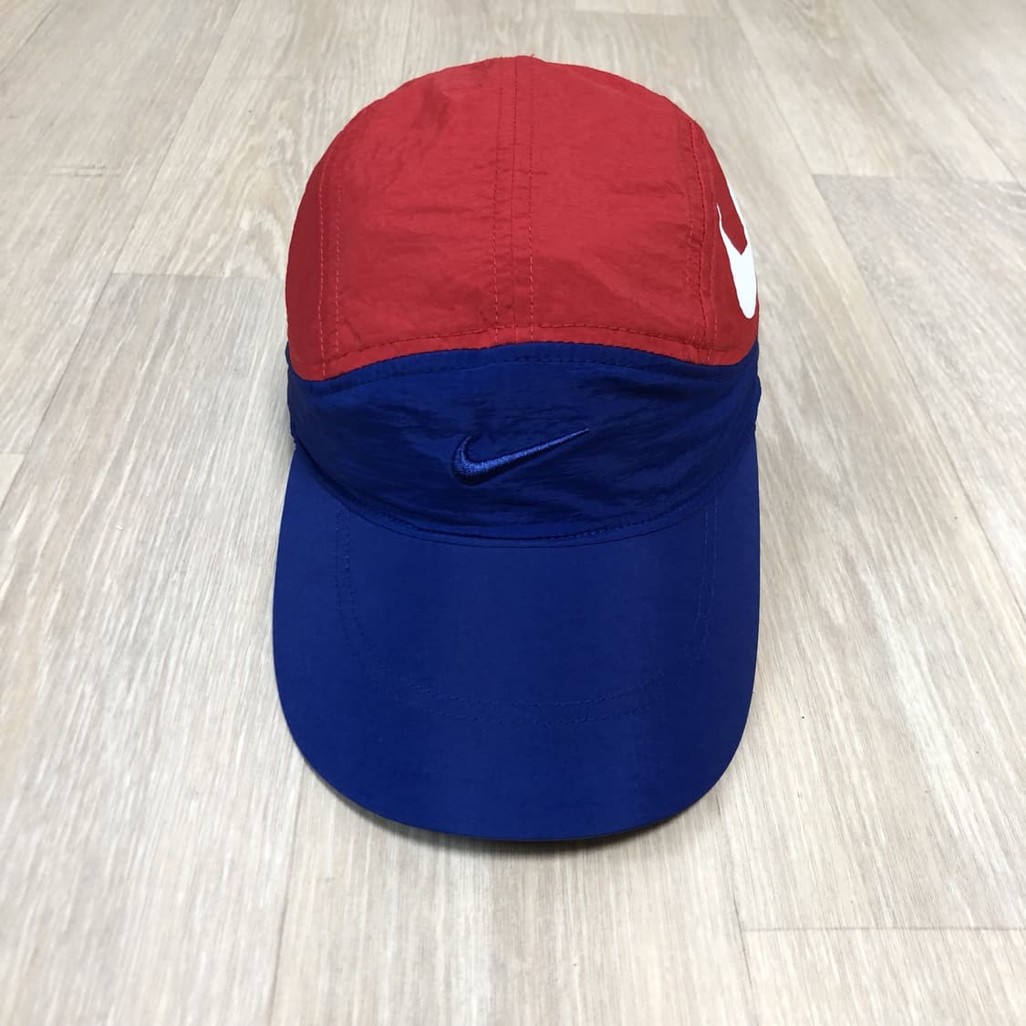 (OS) 나이키 NIKE NSW 에어 테일윈드 스우시 캡 블루 레드 상품이미지1