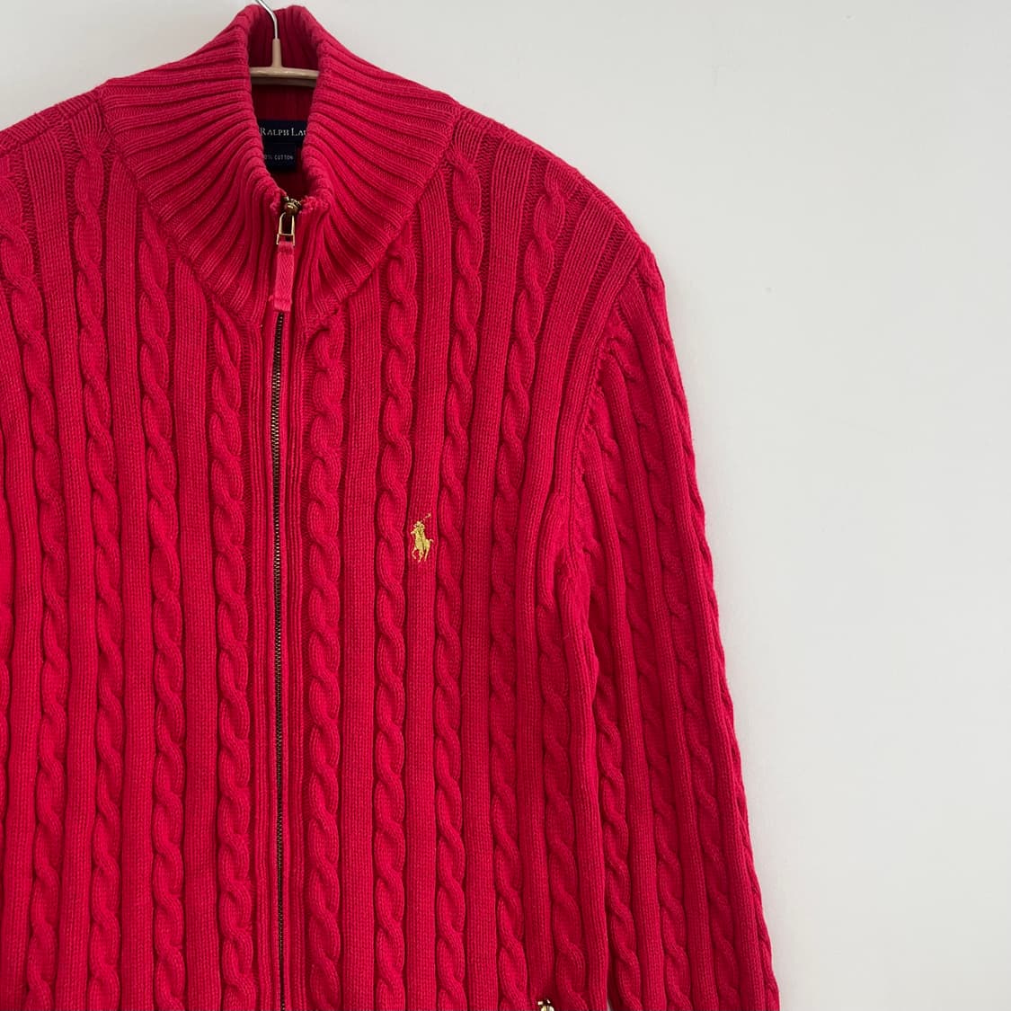 폴로 랄프로렌 골드 포니 레드 꽈배기 니트 집업 상품이미지4