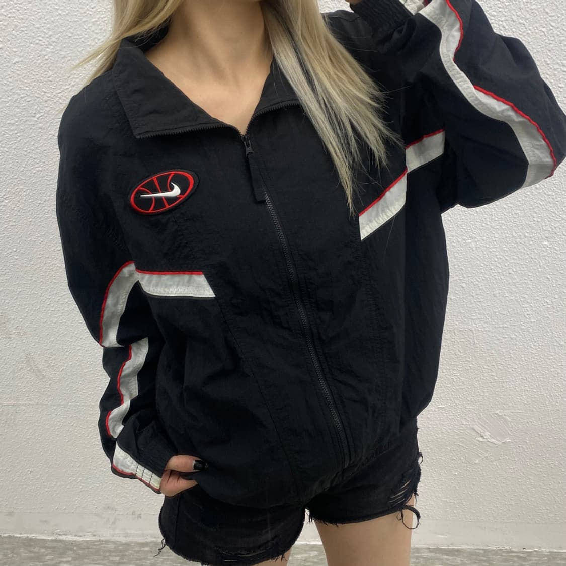 나이키 화이트배색 블랙 아노락 XL 상품이미지1