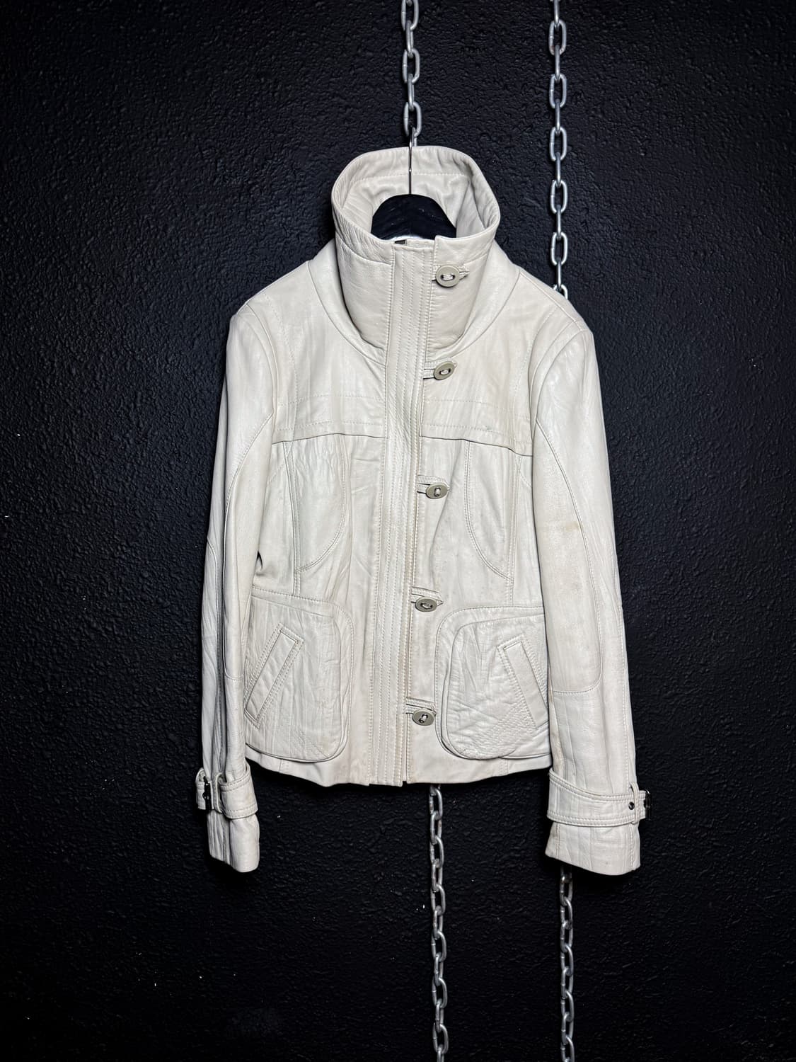 Ivory high-neck leather jacket  상품이미지1