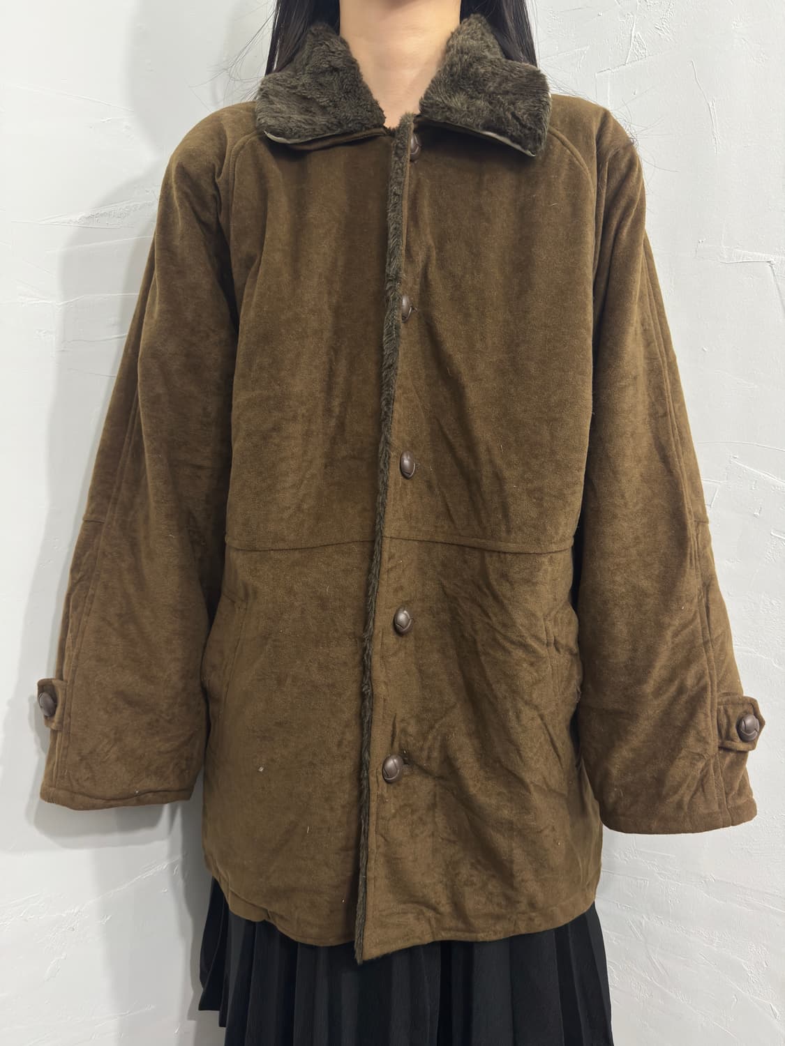 news paper fur detail jacket 상품이미지1