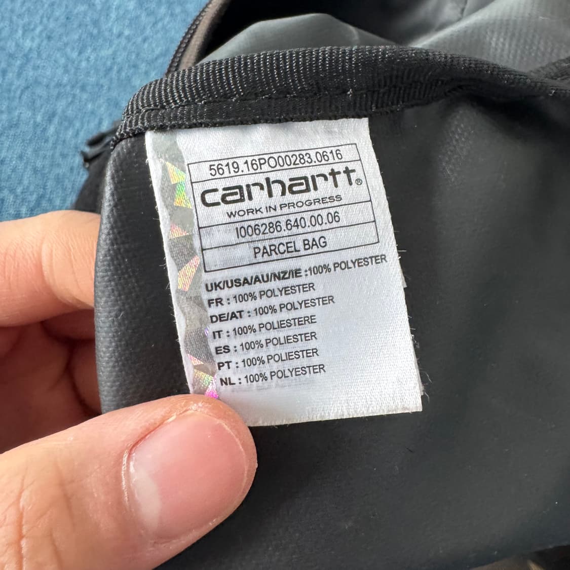 칼하트 카모 크로스백 상품이미지3