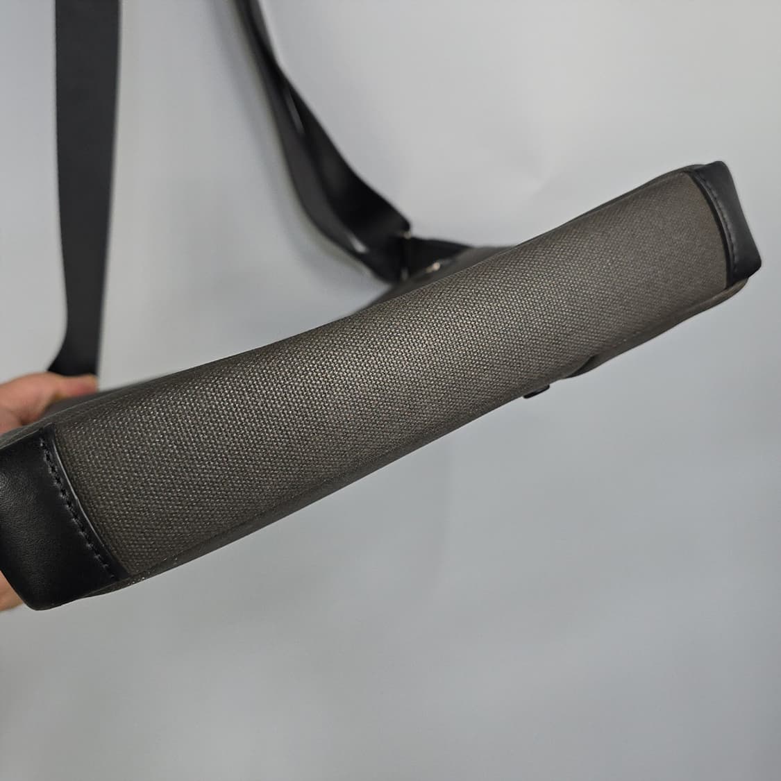 샘소나이트 레드 아다지오 크로스백 브라운 상품이미지5