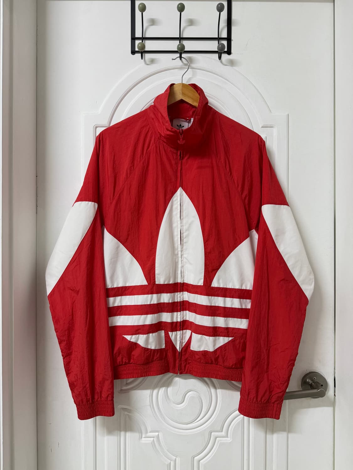 M사이즈 아디다스 빅로고 바람막이 상품이미지1