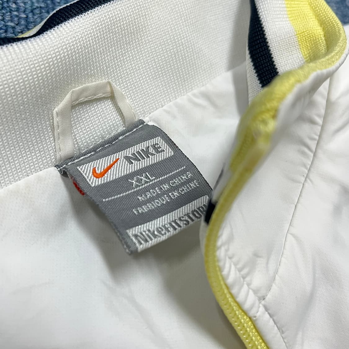 나이키 화이트 레몬 빈티지 바람막이 자켓  상품이미지4