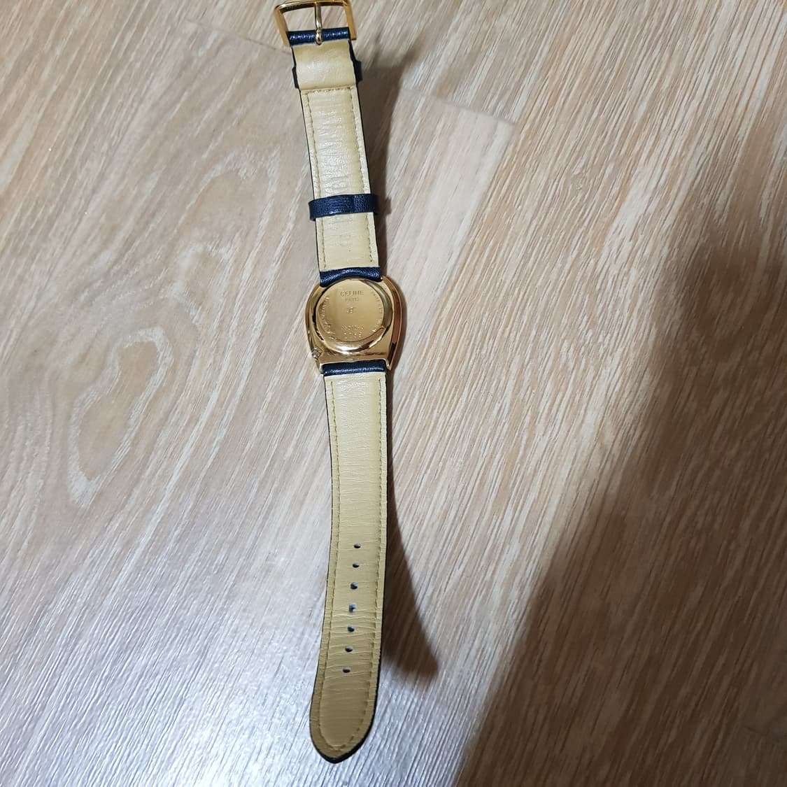 셀린느 말굽시계 판매합니다 상품이미지9