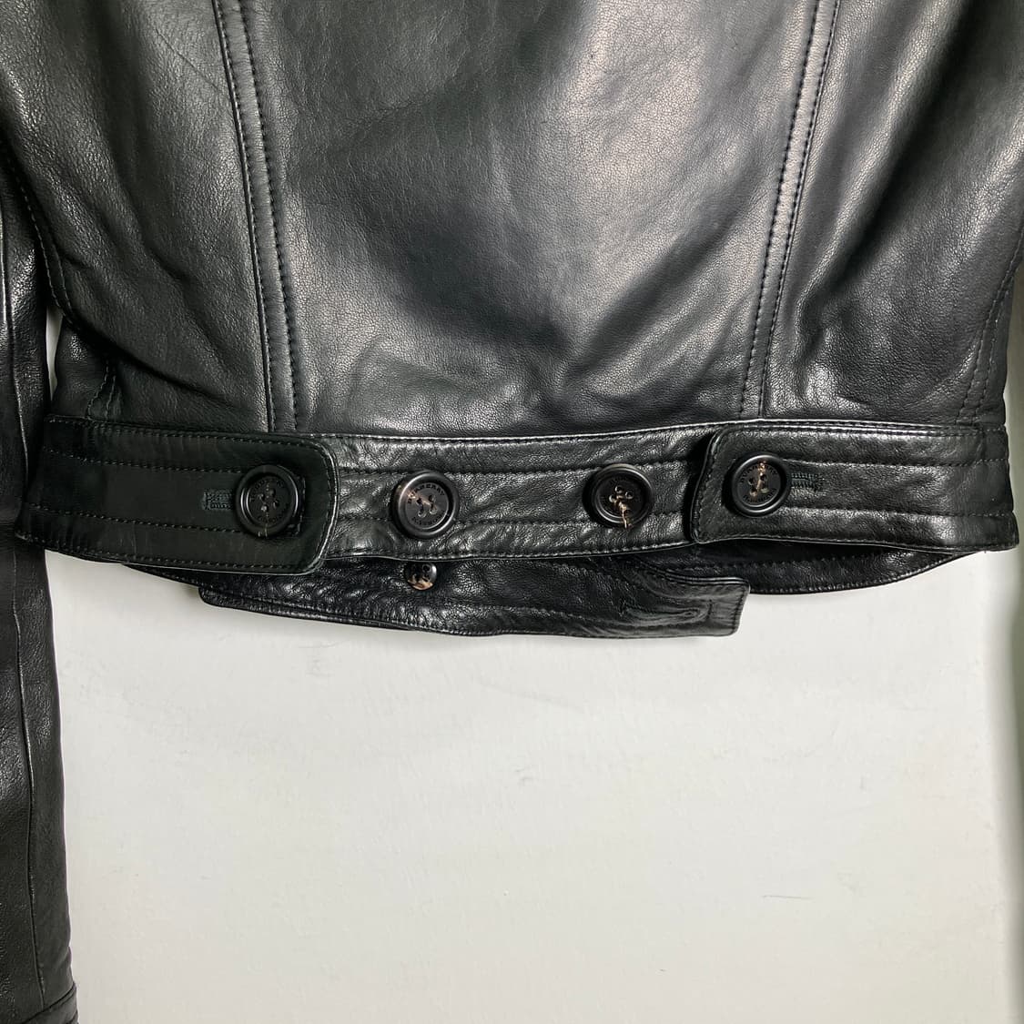 버버리 프로섬 블랙 크롭 레더 자켓 36 상품이미지8