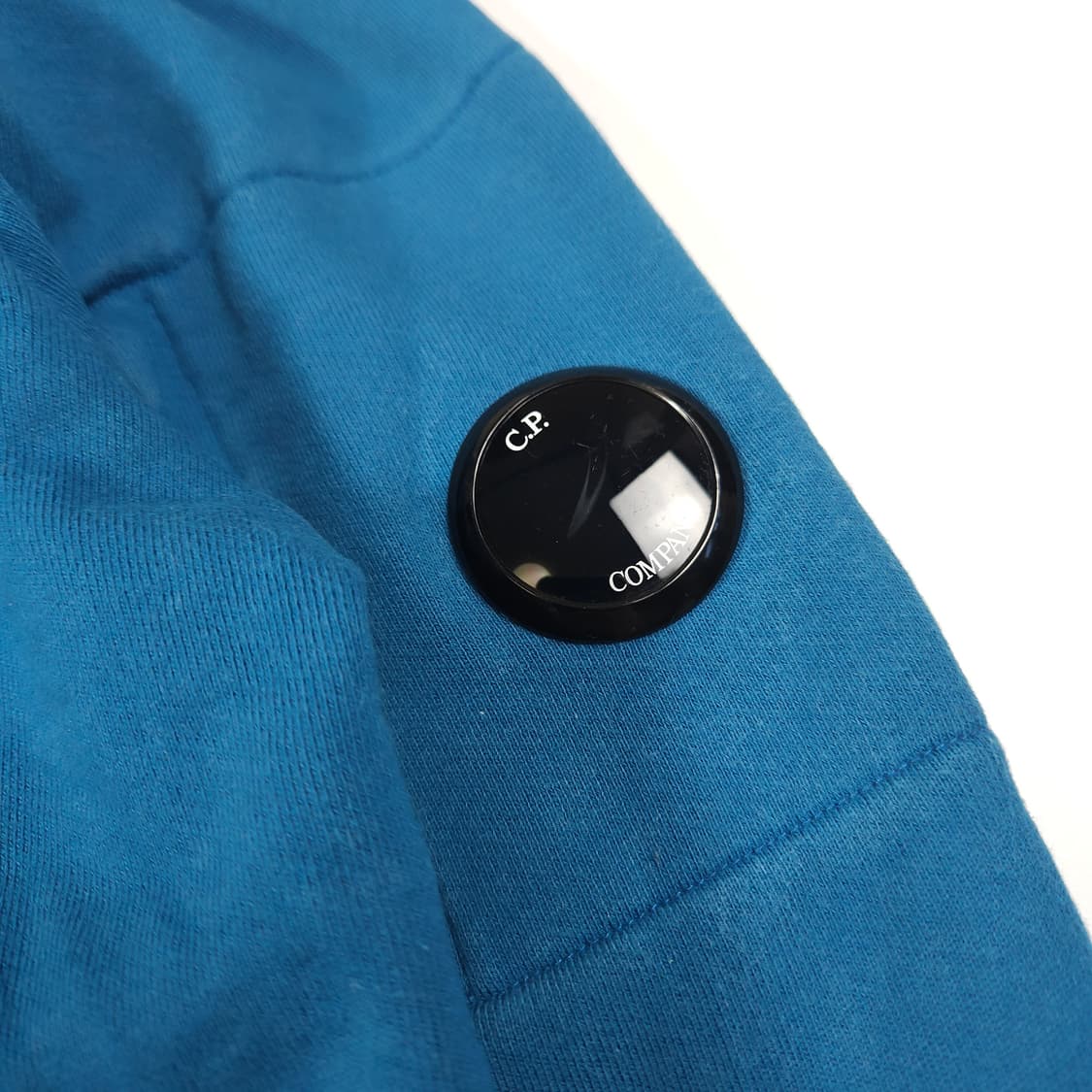 씨피컴퍼니 렌즈 맨투맨  상품이미지3