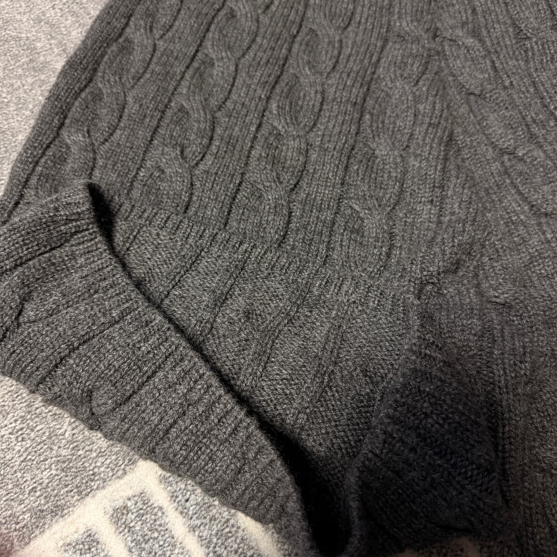 PRADA 프라다 캐시미어100 니트 반바지 새상품 상품이미지5