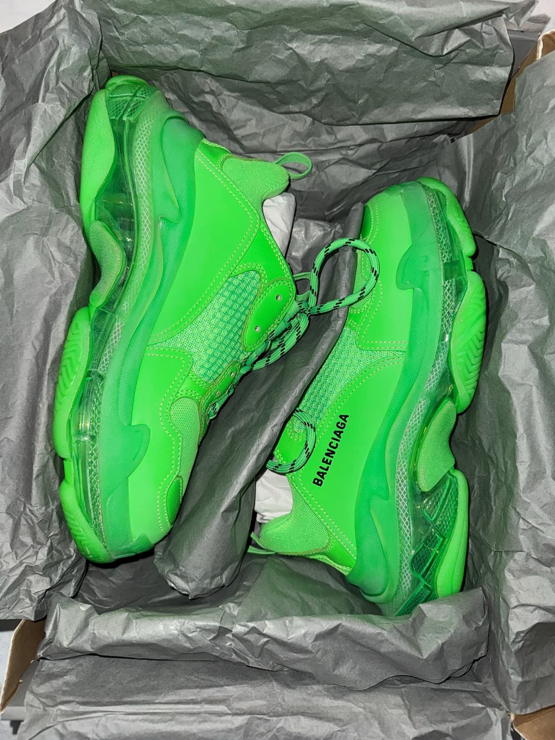 Balenciaga triple s neon fluo green 상품이미지1
