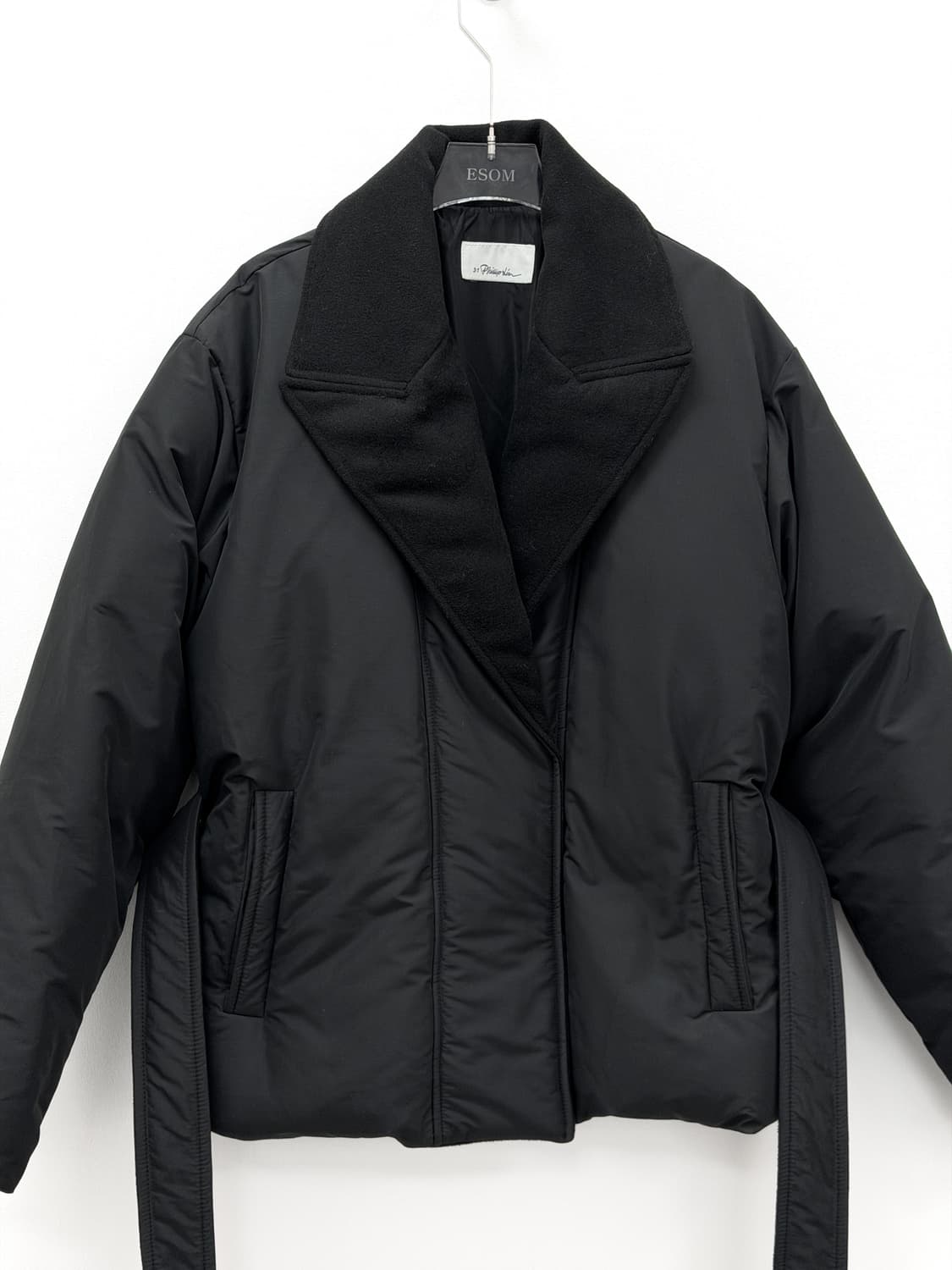 3.1 필립 림 블랙 숄 칼라 벨티드 패딩 자켓 상품이미지5