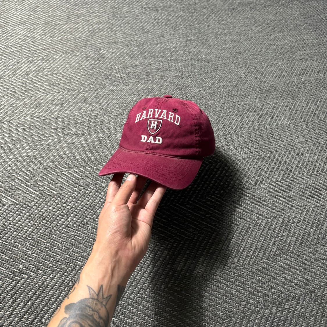 ML CAPS 하버드 자수 로고 버건디 빈티지 볼캡 상품이미지1