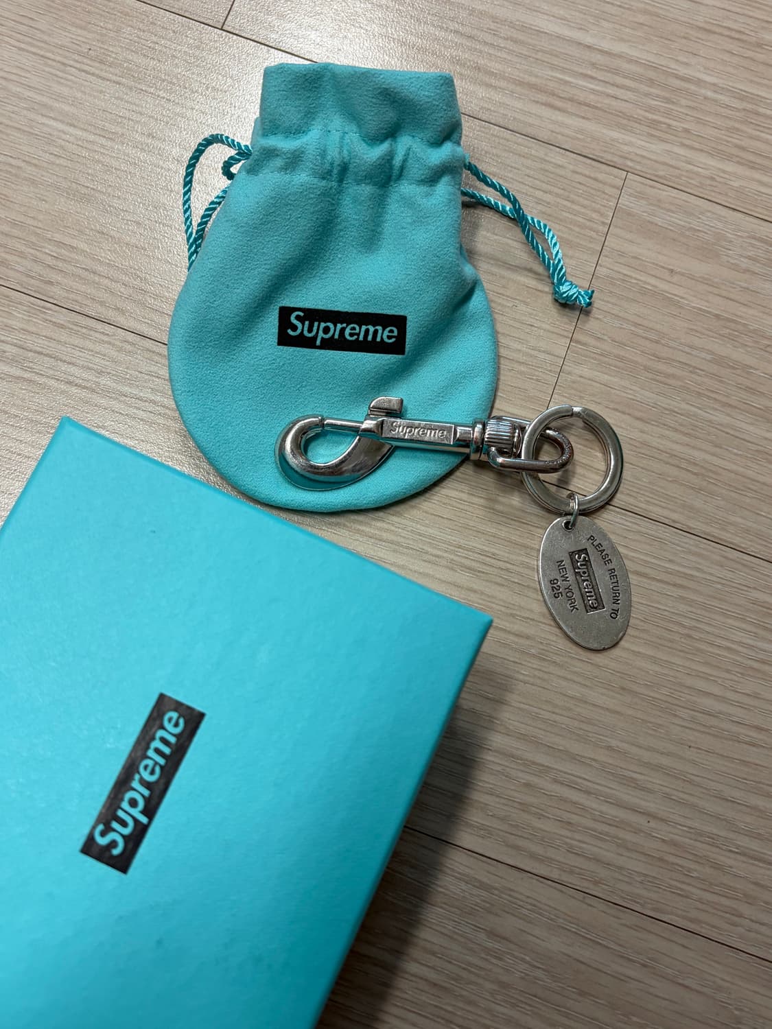 슈프림 티파니 키링 상품이미지2