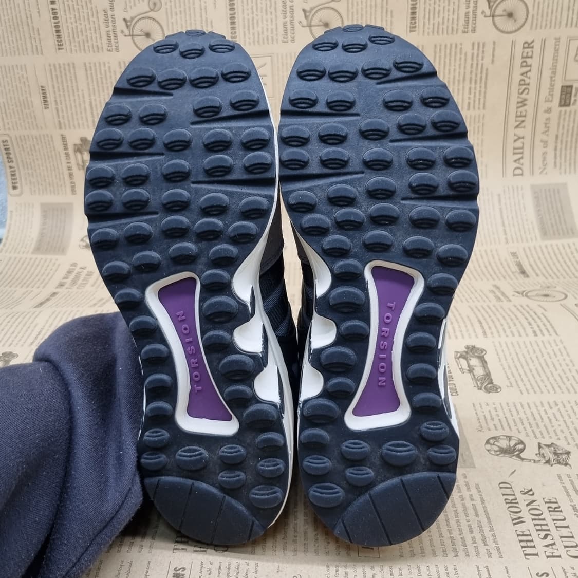 아디다스 이큅먼트 러닝서포트 운동화245 상품이미지3