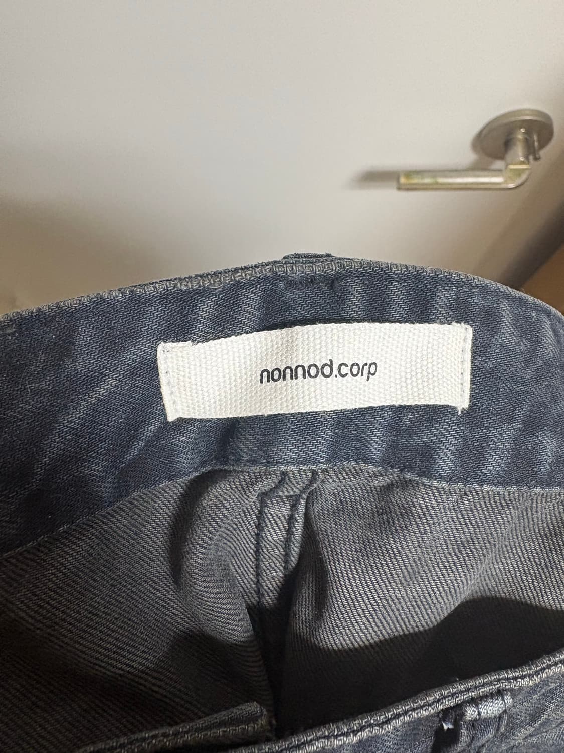 [3] 논노드 젠 더티 오일 워시드 데님 팬츠 상품이미지3