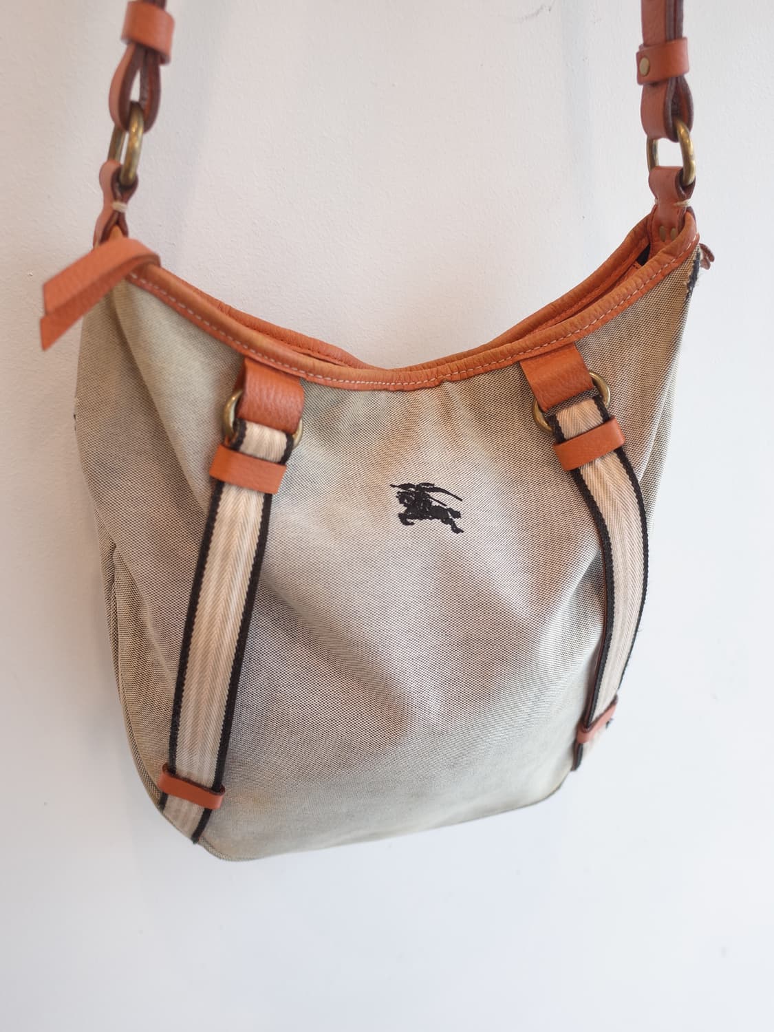 BURBERRY 버버리 블루라벨 레더&캔버스 크로스백 상품이미지2