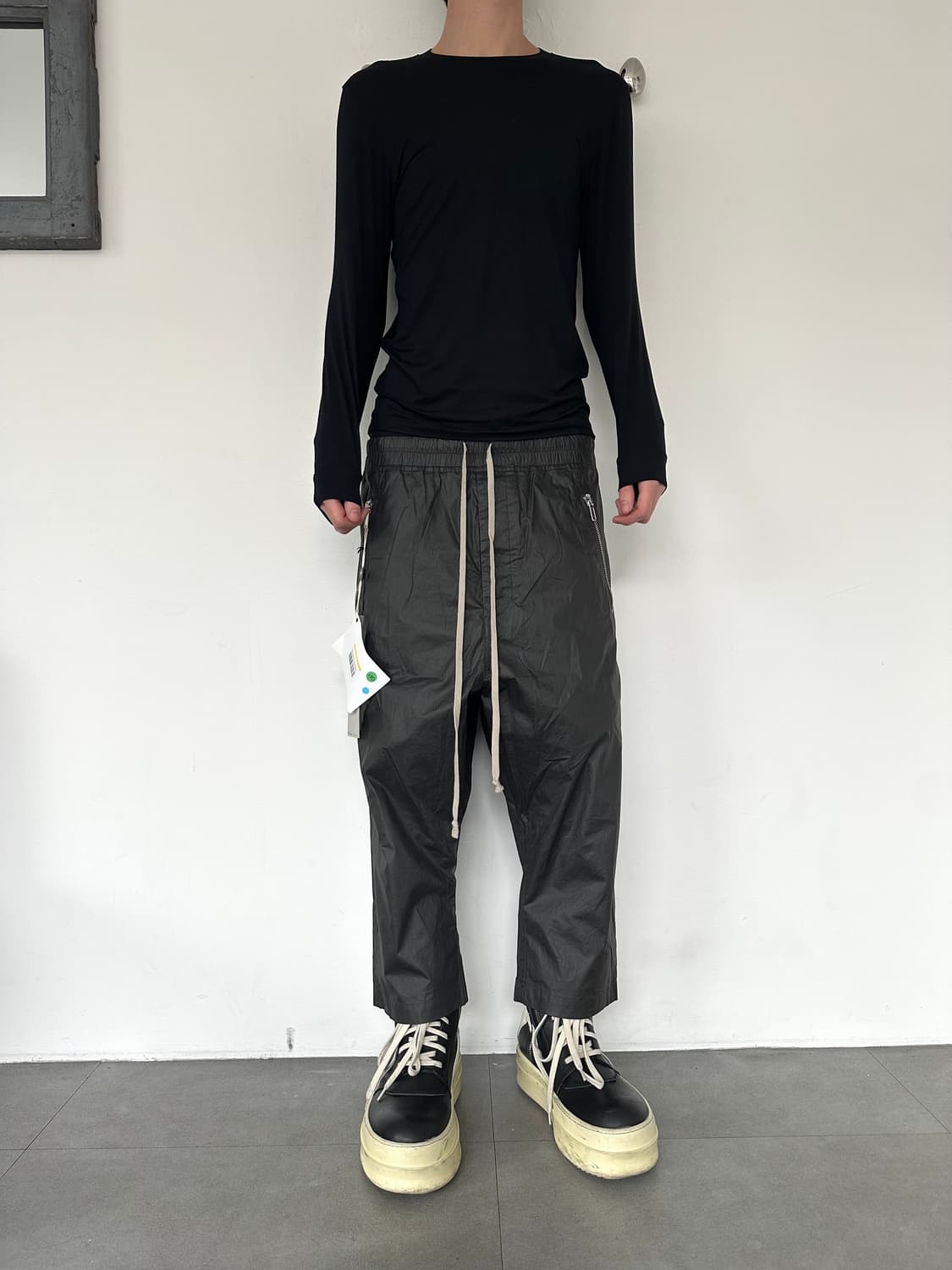 릭오웬스 20ss TECUATL 코팅 사루엘 팬츠 상품이미지1