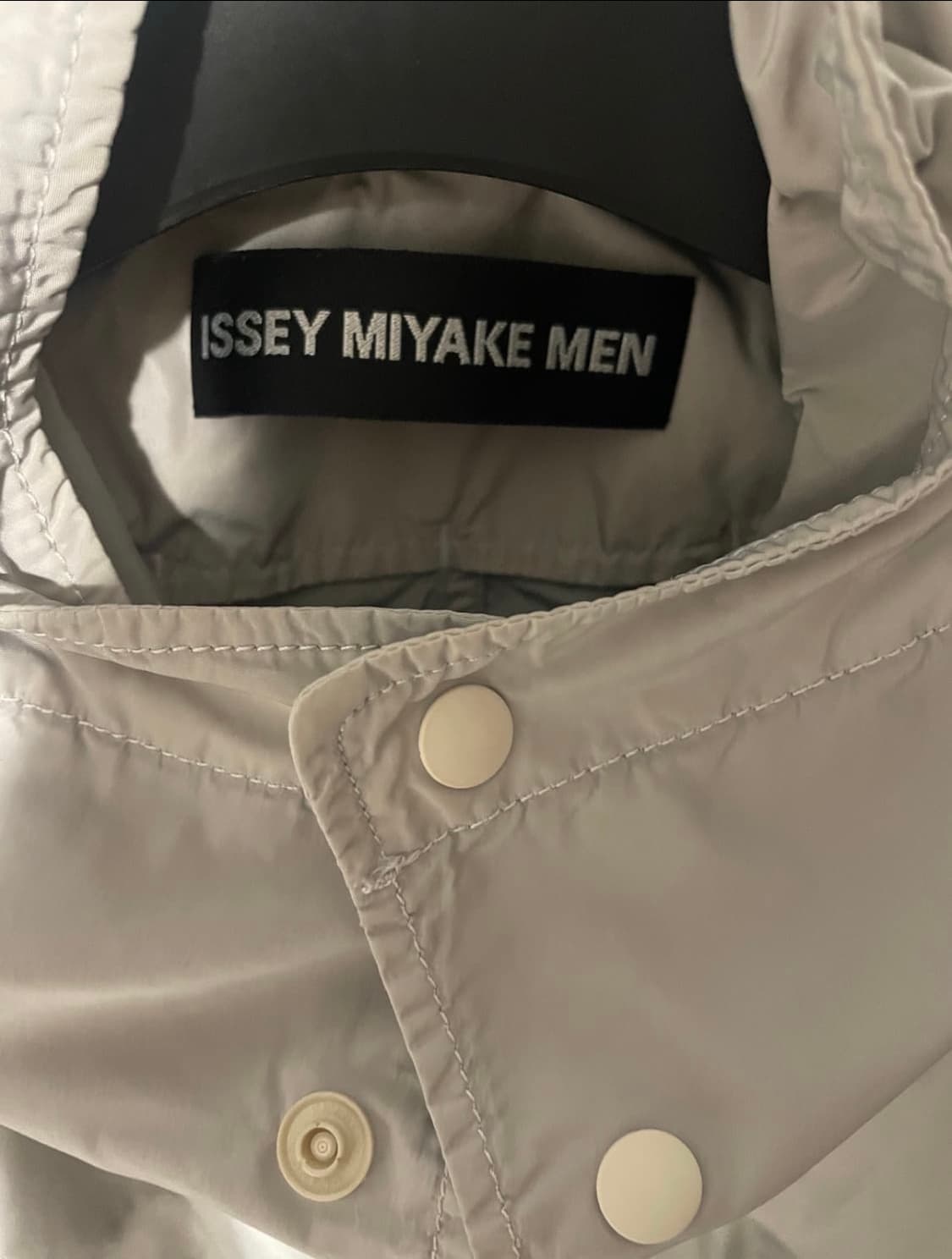 이세이 미야케 윈드브레이커 상품이미지2