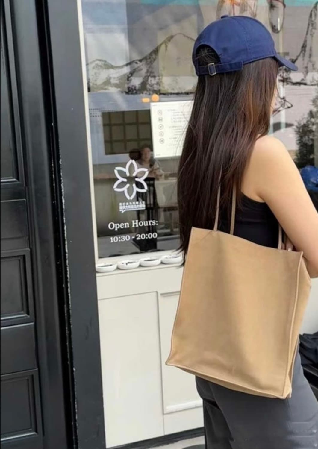 더로우 투고백 베이지 라지사이즈 단시간2회들음 상품이미지3