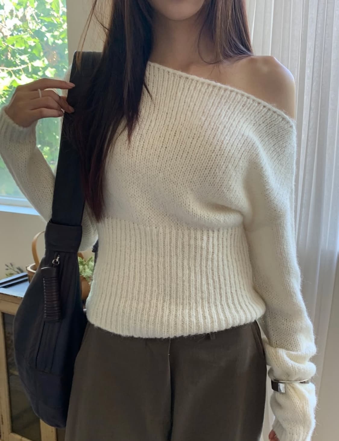 아워캐비넷 알파카 보트넥 니트 - ivory 상품이미지6
